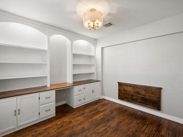 12013  Rowsley Lane , Burleson Texas 76028