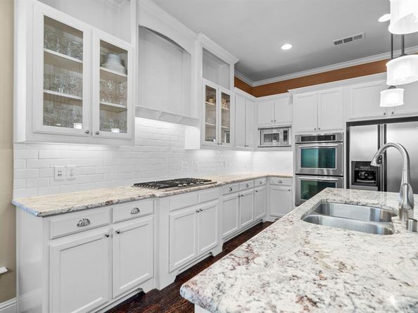 8920  Cypress Creek Road , Lantana Texas 76226