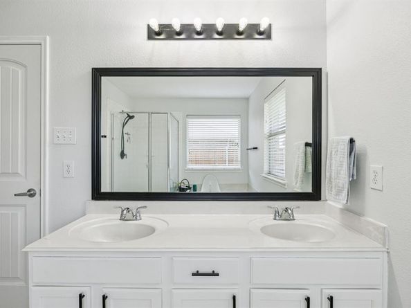 9904  Laurel Cherry Drive , McKinney Texas 75072