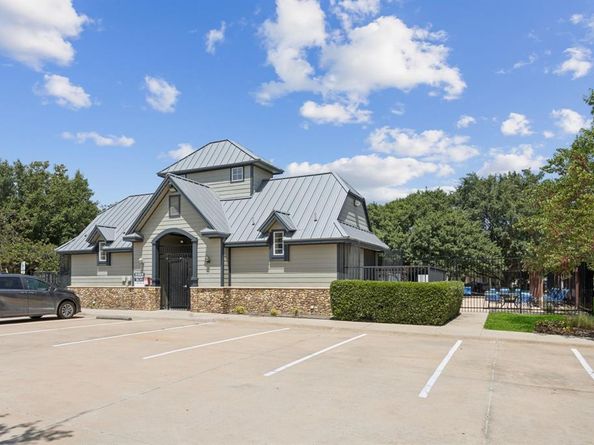 9904  Laurel Cherry Drive , McKinney Texas 75072