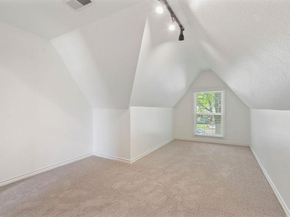 5833  Victor Street , Dallas Texas 75214