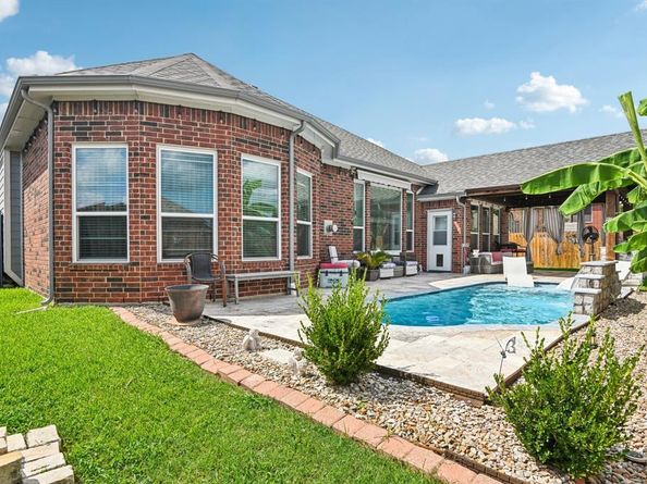 4556  Durrand Drive , Grand Prairie Texas 75052