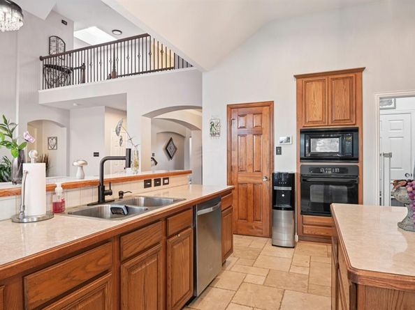4556  Durrand Drive , Grand Prairie Texas 75052