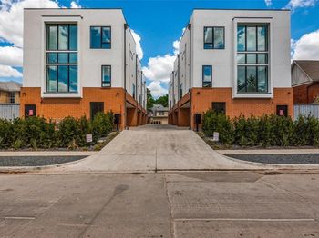 3909  Hawthorne Avenue 