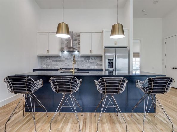 2124  Lovedale Avenue  101, Dallas Texas 75235