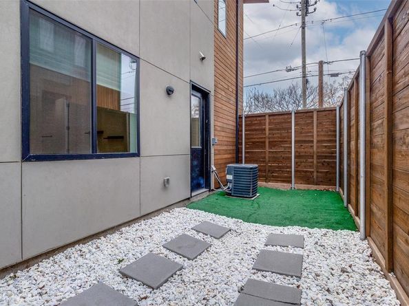 2124  Lovedale Avenue  101, Dallas Texas 75235