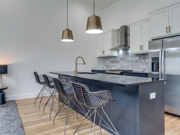 2124  Lovedale Avenue  101, Dallas Texas 75235