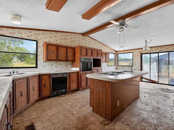 1569  Stanford Court , Denton Texas 76210