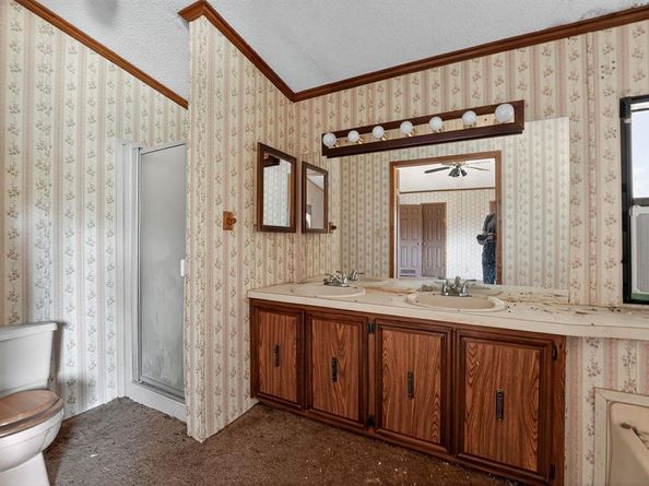 1569  Stanford Court , Denton Texas 76210