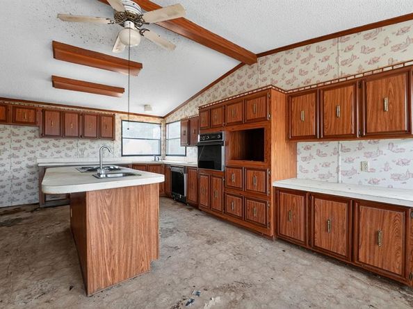 1569  Stanford Court , Denton Texas 76210