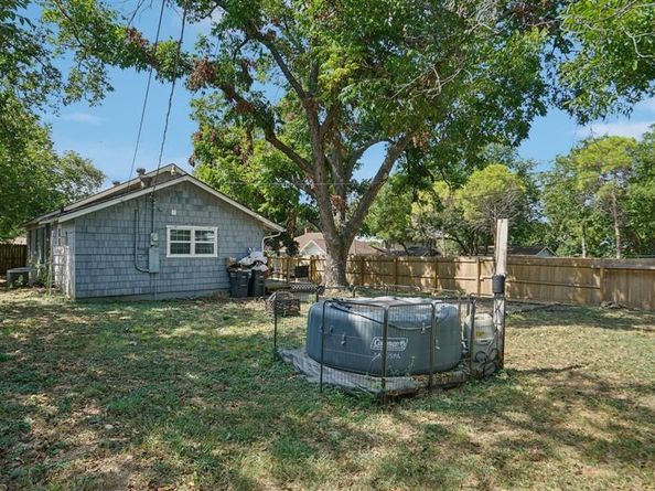 2901  Mt Vernon Avenue , Fort Worth Texas 76103