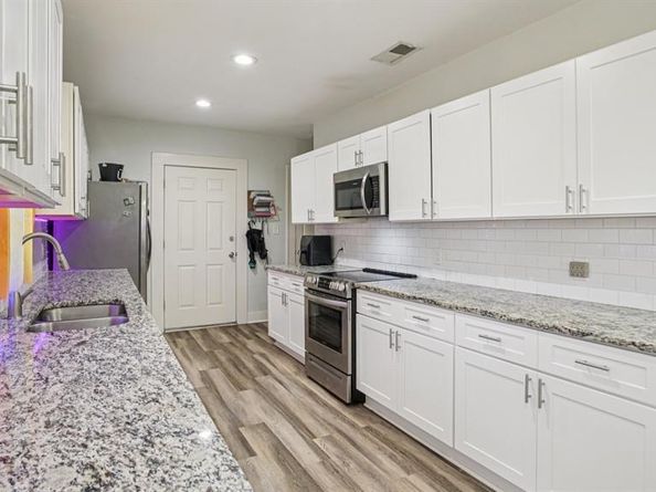 2901  Mt Vernon Avenue , Fort Worth Texas 76103