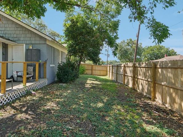 2901  Mt Vernon Avenue , Fort Worth Texas 76103