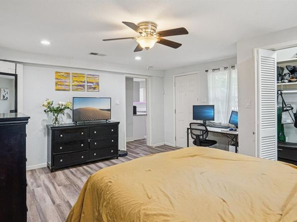 2901  Mt Vernon Avenue , Fort Worth Texas 76103