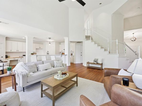2409  Summerside Lane , McKinney Texas 75072