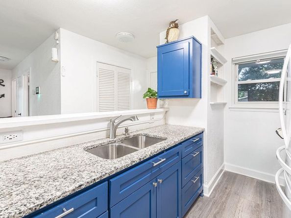 1209  Shorecrest Drive , Garland Texas 75040