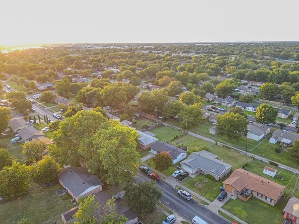 1209  Shorecrest Drive , Garland Texas 75040