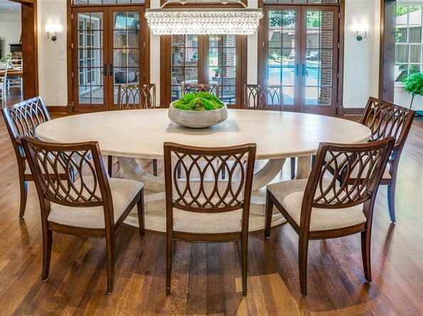 6843  Lakewood Boulevard , Dallas Texas 75214