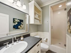 6843  Lakewood Boulevard , Dallas Texas 75214