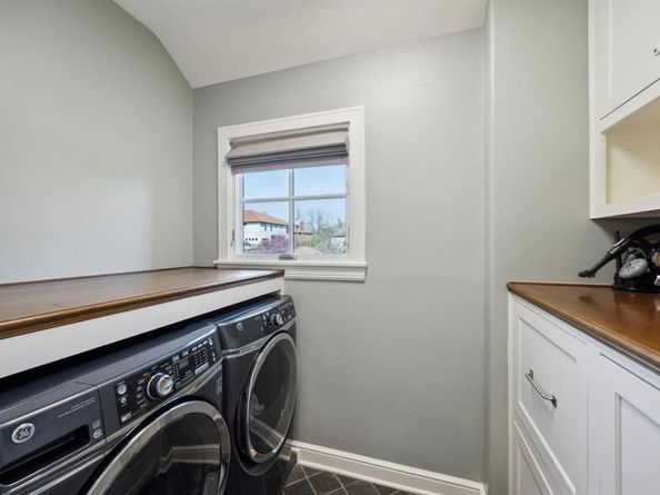 6843  Lakewood Boulevard , Dallas Texas 75214