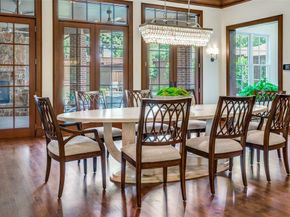 6843  Lakewood Boulevard , Dallas Texas 75214