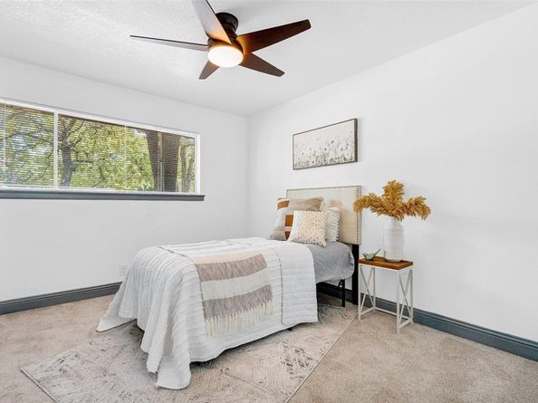612  Circleview Drive S, Hurst Texas 76054