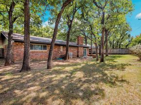 612  Circleview Drive S, Hurst Texas 76054
