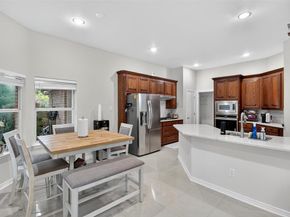 6  BROOK ARBOR Court , Mansfield Texas 76063