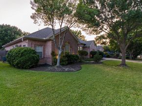 6  BROOK ARBOR Court , Mansfield Texas 76063