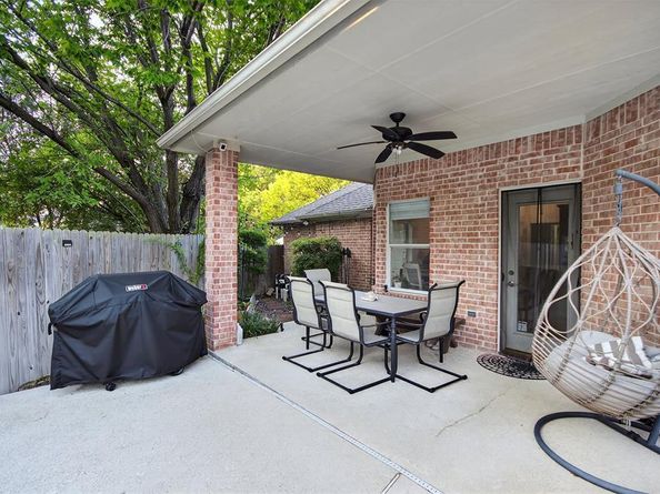 6  BROOK ARBOR Court , Mansfield Texas 76063