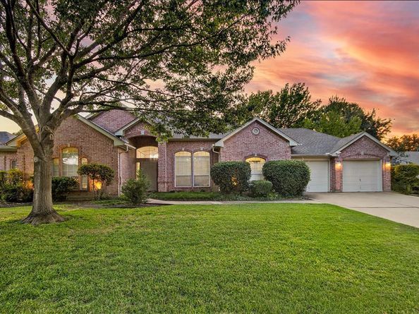 6  BROOK ARBOR Court , Mansfield Texas 76063