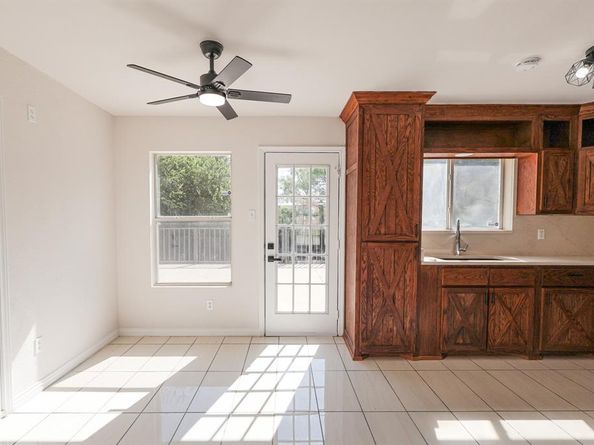 7213  Autumn Run Drive , Forest Hill Texas 76140