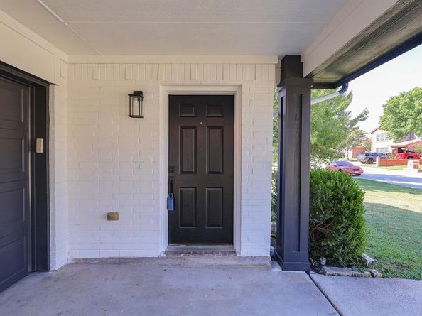 7213  Autumn Run Drive , Forest Hill Texas 76140