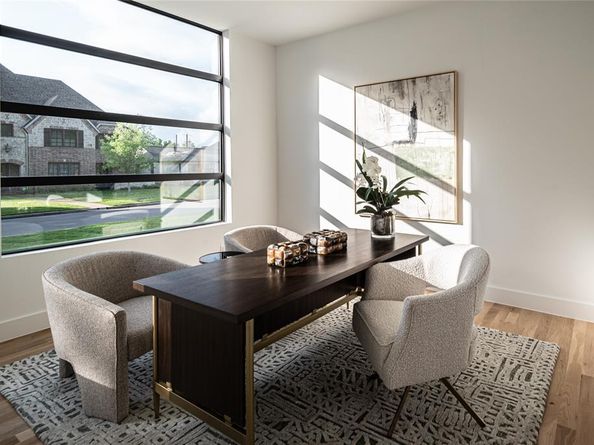 6923  Inverness Lane , Dallas Texas 75214