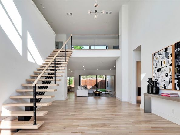 6923  Inverness Lane , Dallas Texas 75214