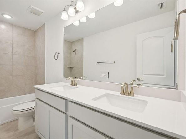 8724  Tallwood Lane , Justin Texas 76247