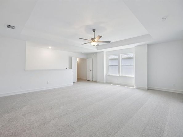8724  Tallwood Lane , Justin Texas 76247