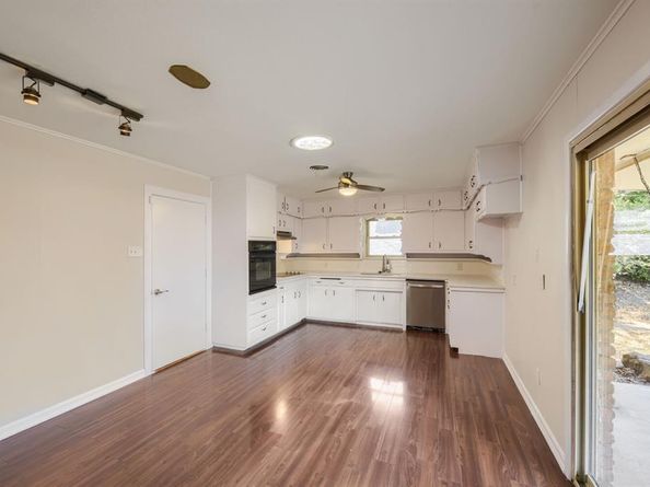 4105  Springbranch Drive , Benbrook Texas 76116