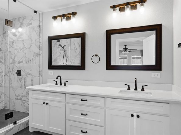 1319  Lansford Avenue , Dallas Texas 75224