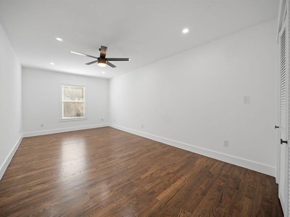 2823  Cherrywood Avenue , Dallas Texas 75235
