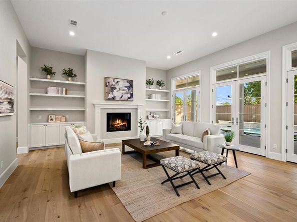 6254  Preston Crest Lane , Dallas Texas 75230