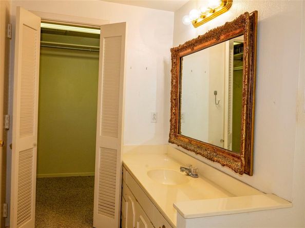 6211 W Northwest Highway  1501, Dallas Texas 75225