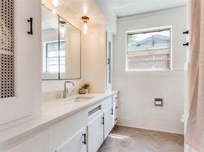 2108  David Drive , Fort Worth Texas 76111