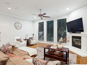 1442  Pecos Street , Dallas Texas 75204
