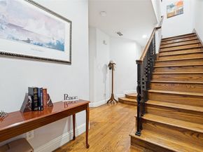 1442  Pecos Street , Dallas Texas 75204