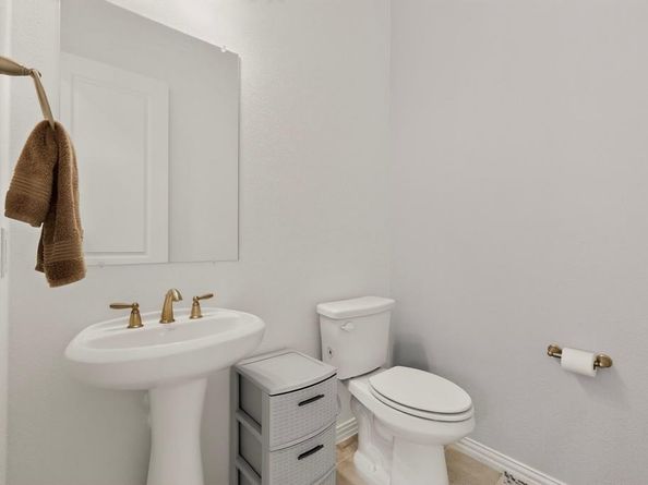7539  Edgeware Road , Dallas Texas 75228