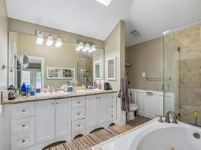 9404  Penny Lane , Irving Texas 75063