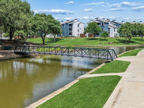 9404  Penny Lane , Irving Texas 75063