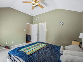 9404  Penny Lane , Irving Texas 75063