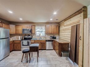 104  Richard Lane , Azle Texas 76020
